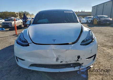 2023 Tesla Model Y из США, поврежденный, VIN 7SAYGDEE2PA102020